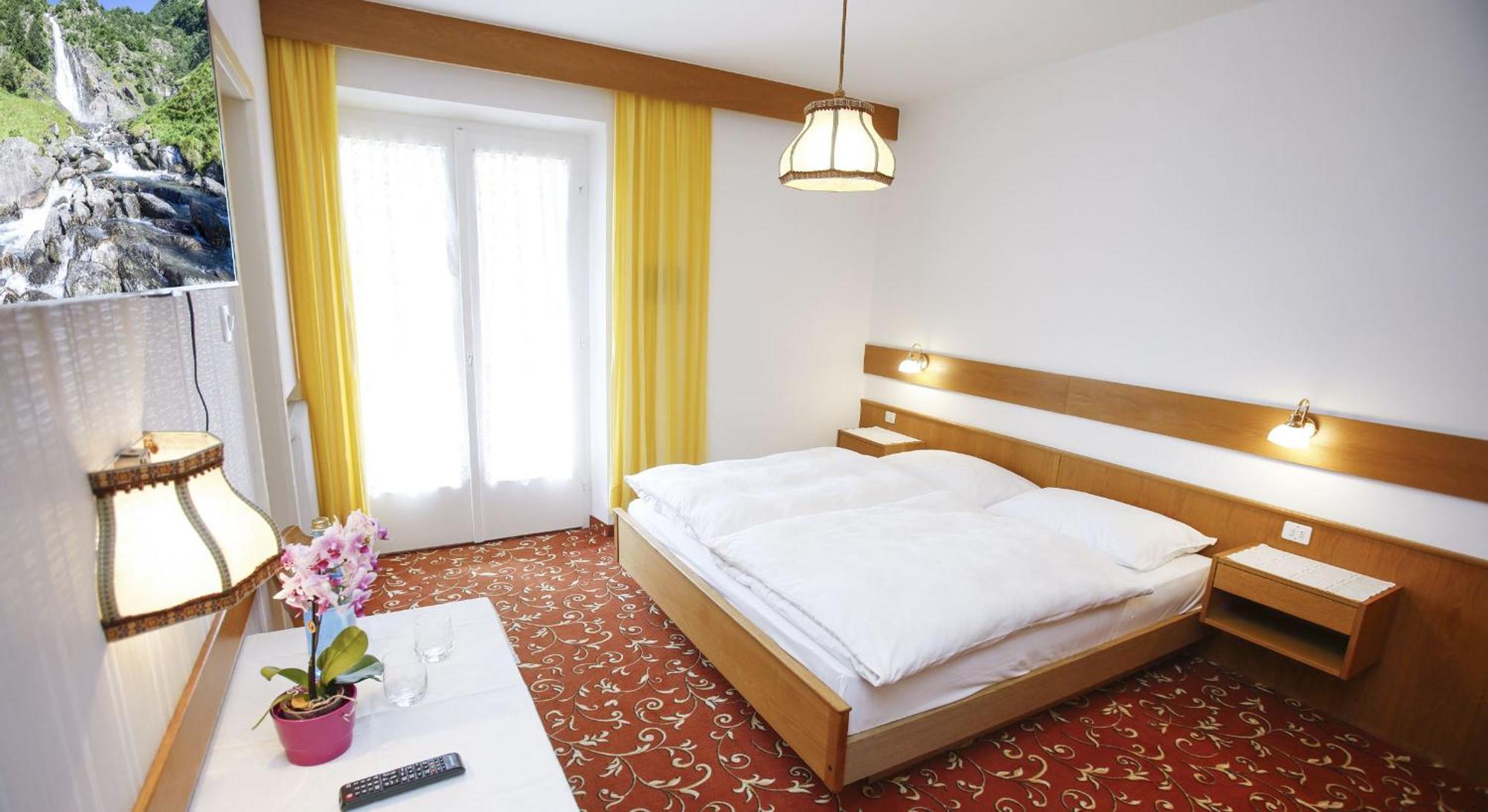Bed and Breakfast Pfoestlhof Parcines Exterior foto